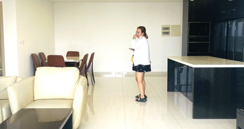 phong khach can ho cho thue 810x430 - Giá cho thuê căn hộ 3pn Block C Chung cư Riverpark Premier Quận 7 T8/2024