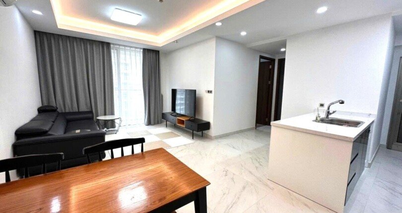 phong khach va bep rong rai 810x430 - Giá mua bán căn 2pn Block B.06 Chung cư Midtown m7 The Signature Quận 7 T9/2024