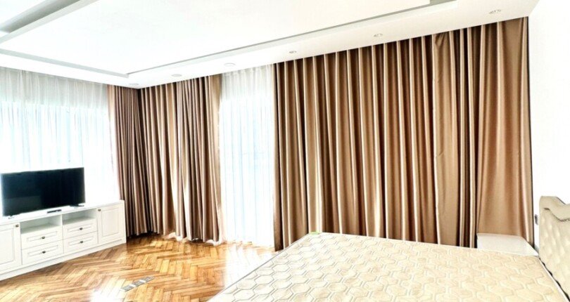 phong ngu chinh 810x430 - Giá mua bán căn hộ Duplex 4pn Block O Chung cư Happy Valley Premier Quận 7 T8/2024