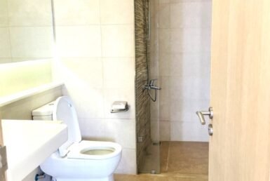 toilet-can-ho-cho-thue