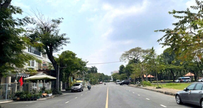 vi tri biet thu toa lac tren duong c khu my thai 1 810x430 - Giá mua bán nhà Biệt thự nguyên căn Khu Mỹ Thái 1 Phú Mỹ Hưng Quận 7 T9/2024