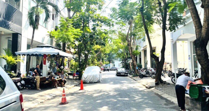 vi tri van phong cho thue toa tren duong noi khu hung gia 1 phu my hung quan 7 810x430 - Giá cho thuê văn phòng nhỏ đường nội khu Phú Mỹ Hưng Quận 7 T8/2024