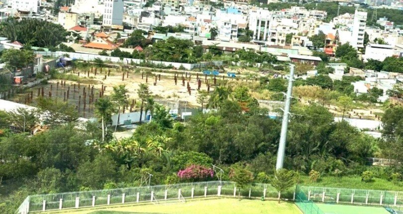 view ban cong can ho 810x430 - Bán gấp căn hộ 3pn Block C The Peak m8 Phú Mỹ Hưng, giá 12,5 tỷ