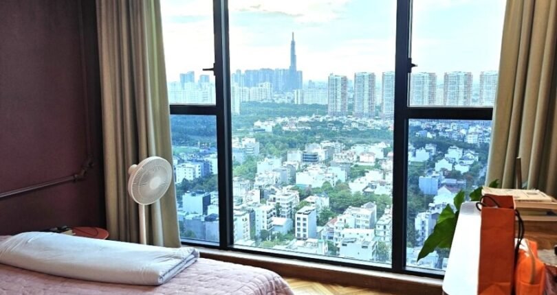 view cua so phong ngu 810x430 - Giá mua bán căn hộ 2pn Chung cư Feliz En Vista Tp. Thủ Đức T8/2024