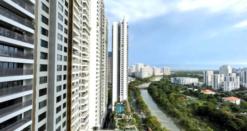 view nhin tu can ho ban 1 810x430 - Giá mua bán căn hộ Duplex 3pn tháp T8 Chung cư The View Riviera Point Quận 7 T8/2024