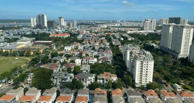 z5723352024953 6af303d062dd7a49ffc86fc19b86f4d8 810x430 - Cho thuê căn hộ Midtown M8 - The Peak 2 phòng ngủ full nội thất, sẵn ô xe, view biệt thự