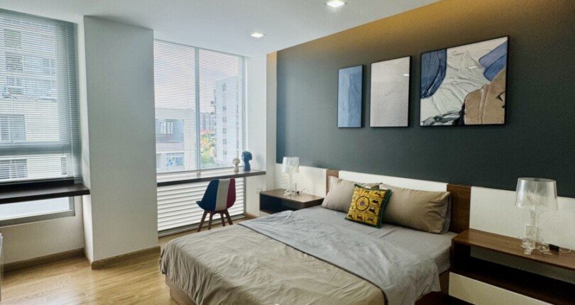 z5735980561104 78ac935e34a95dcfe1b0e29d56c54fdc 810x430 - Chủ gửi bán Duplex Star Hill 151m2, 3 phòng ngủ, full nội thất 100%, sẵn ô xe