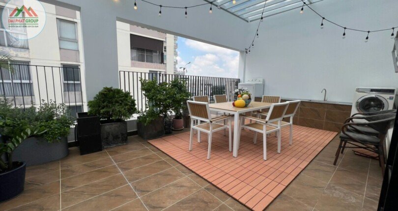 z5739333780338 c4471ef1037c622f2afabf473599d0e1 810x430 - Bán Penthouse Star Hill 241m2, 3 phòng ngủ, sân vườn, căn góc 2 view thoáng mát