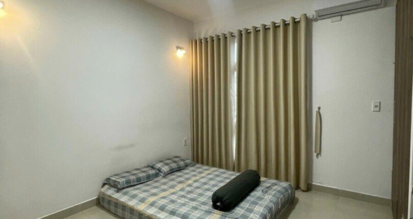 z5745564055409 f26d5227a562b023858e664185feb4d2 810x430 - Chủ gửi bán Penthouse Sky Garden 3, 330m2, 6 phòng ngủ, ban công và sân vườn rộng