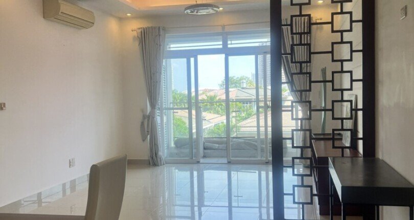 z5758443081172 b5980fa6087e33b24eb42aac2ff144f6 810x430 - Bán gấp căn hộ Riverside Residence 2 phòng ngủ, 82m2, giá vô cùng tốt