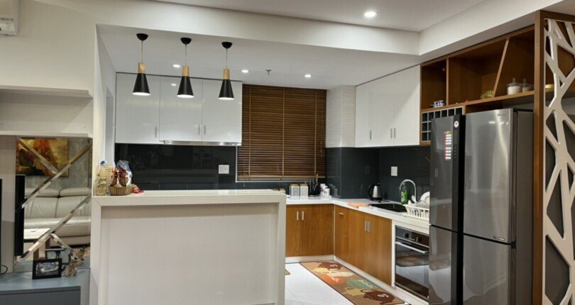 z5772031724969 003f576ec6e0bedcfe6bfb64f9da5041 810x430 - Bán căn hộ Green Valley 3 phòng ngủ, sẵn ô xe, nhà đẹp nội thất mới