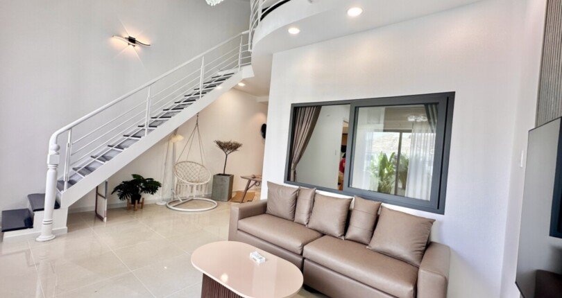 z5772031974589 5bbb04af2461cc389b637a543d756250 810x430 - Cần bán căn hộ Duplex Hưng Vượng 3, nhà đẹp tiện ở ngay