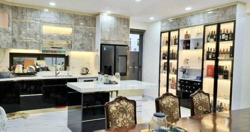 IMG 3597 810x430 - BIỆT THỰ ĐƠN LẬP HAI MẶT TIỀN – CÓ HỒ BƠI LỚN – KHU NAM THÔNG – PMH