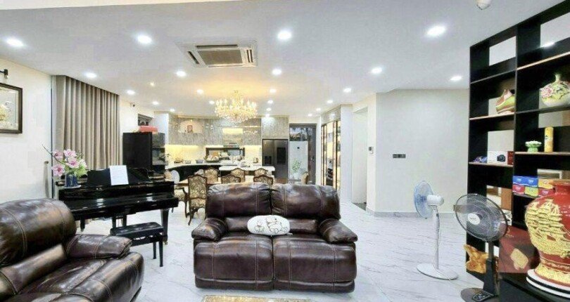 IMG 3600 810x430 - BIỆT THỰ ĐƠN LẬP HAI MẶT TIỀN – CÓ HỒ BƠI LỚN – KHU NAM THÔNG – PMH