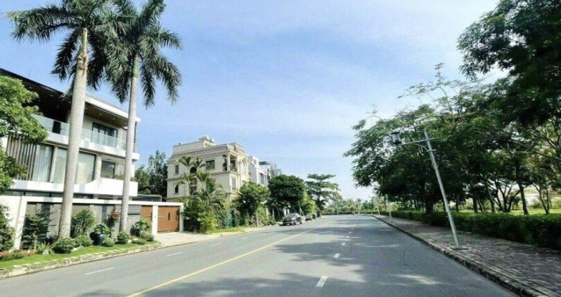 IMG 3604 810x430 - BIỆT THỰ ĐƠN LẬP HAI MẶT TIỀN – CÓ HỒ BƠI LỚN – KHU NAM THÔNG – PMH