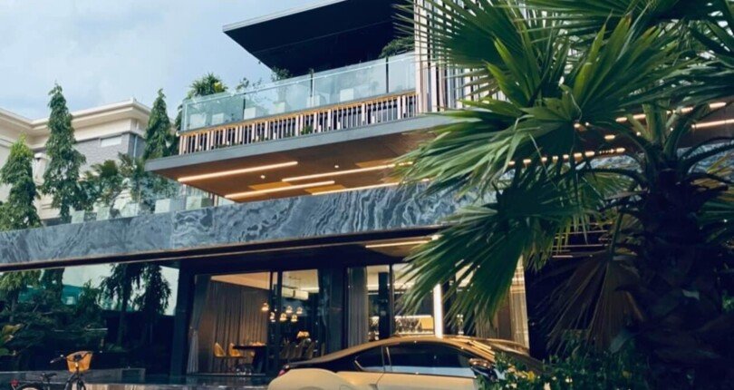 IMG 3746 810x430 - Bán hoặc cho thuê biệt thự tứ lập Mỹ Gia 1 Phú Mỹ Hưng Quận 7 có 5 phòng ngủ, hồ bơi, thang máy