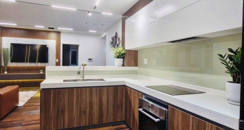 IMG 3828 810x430 - Cần bán căn hộ Cảnh Viên 3 - Phú Mỹ Hưng, Quận 7, DT 117m2, 8.2 tỷ