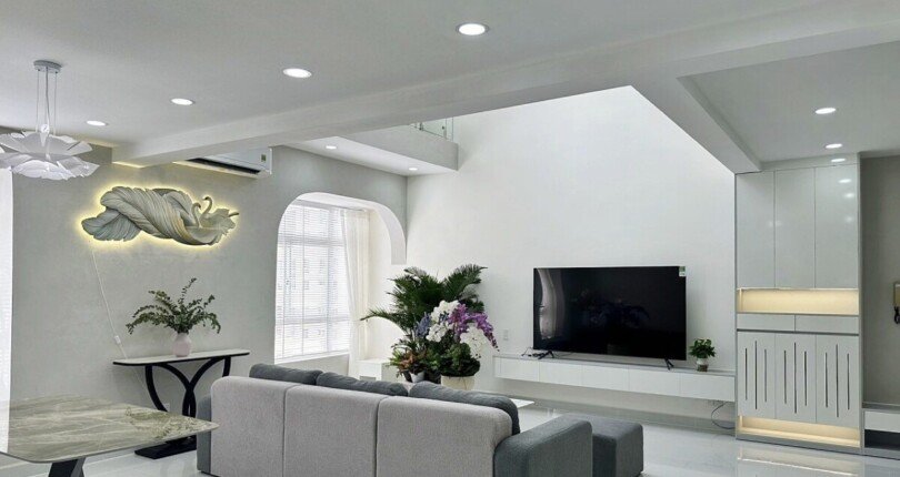 IMG 3897 810x430 - Bán Penhouse Sky Garden 275m2 4 phòng ngủ giá tốt