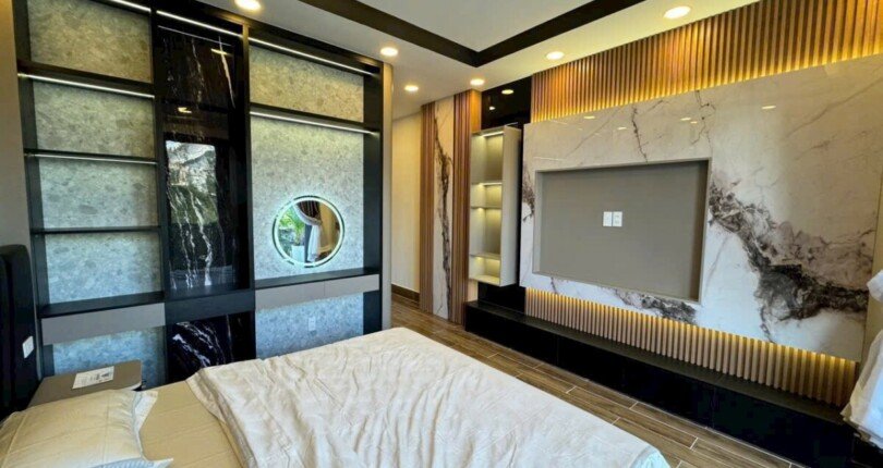 IMG 4040 810x430 - Nhà đẹp 13,5 tỷ ! Thiết kế như biệt thự Cách Phú Mỹ Hưng 100m tại KDC NAM LONG diện tích 4x20m