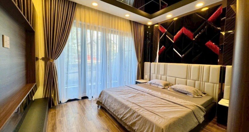IMG 4042 810x430 - Nhà đẹp 13,5 tỷ ! Thiết kế như biệt thự Cách Phú Mỹ Hưng 100m tại KDC NAM LONG diện tích 4x20m