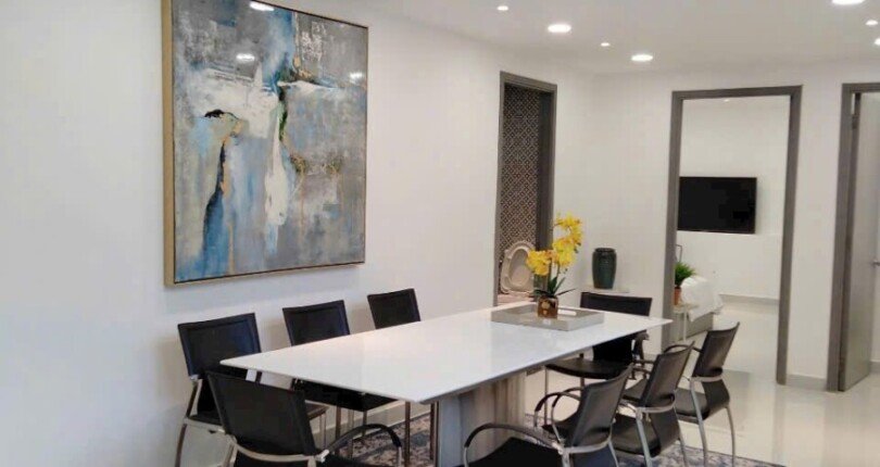 IMG 4112 810x430 - Penthouse Sky Garden cho thuê, có 5 phòng ngủ và sân vườn rộng