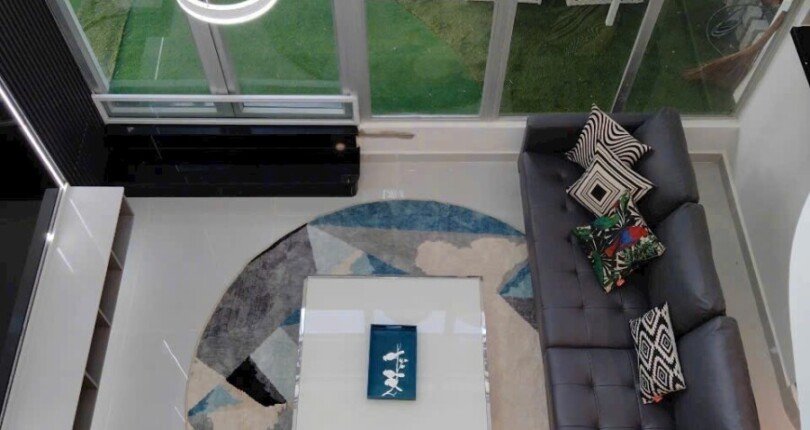 IMG 4114 810x430 - Penthouse Sky Garden cho thuê, có 5 phòng ngủ và sân vườn rộng