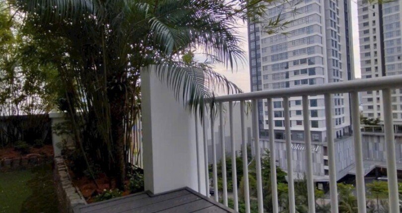 IMG 4122 810x430 - Penthouse Sky Garden cho thuê, có 5 phòng ngủ và sân vườn rộng