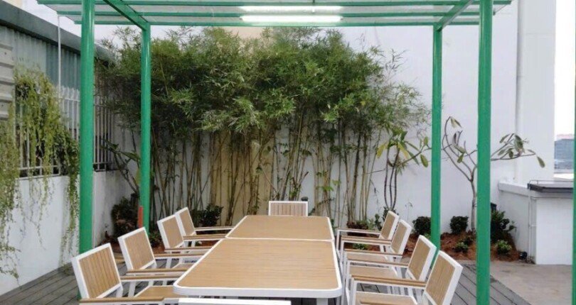 IMG 4123 810x430 - Penthouse Sky Garden cho thuê, có 5 phòng ngủ và sân vườn rộng