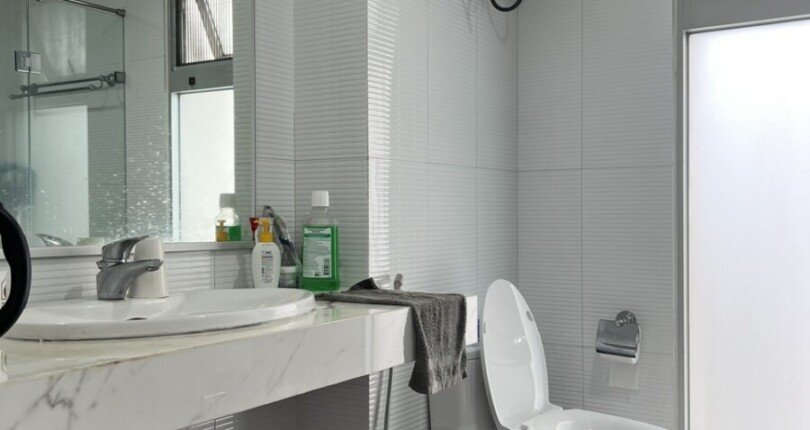 ban can ho garden court 1 5 810x430 - Cần bán căn hộ Garden Court 1. DT 144m2 Lầu Trung- 3 Phòng-2wc- Nội thất như hình kèm ô xe- Giá 12.3 Tỷ