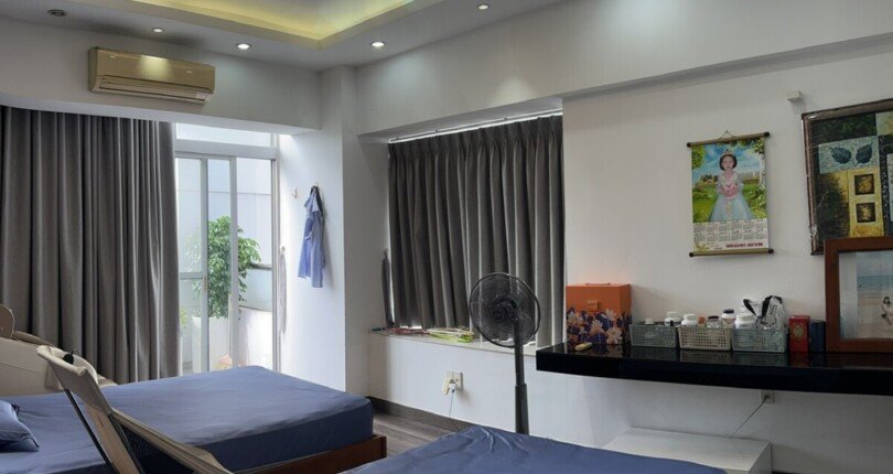 ban can ho garden court 1 6 810x430 - Cần bán căn hộ Garden Court 1. DT 144m2 Lầu Trung- 3 Phòng-2wc- Nội thất như hình kèm ô xe- Giá 12.3 Tỷ