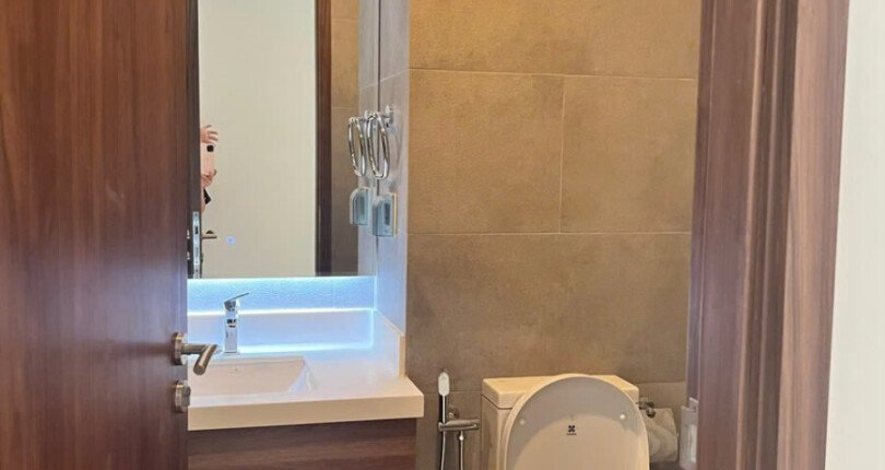 ban can ho midtown m7 7 810x430 - Bán căn hộ Midtown Tòa M7. DT 82m2 Nội thất chủ đầu tư. Lầu Trung- Tặng kèm ô xe- Giá 7.3 Tỷ