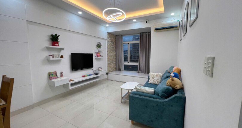 ban can ho sky garden 3 11 7 810x430 - Bán nhanh căn hộ Sky Garden 3. Căn góc diện tích 72m2 Nhà đẹp- View trực diện hồ bơi- Giá 4.450 Tỷ