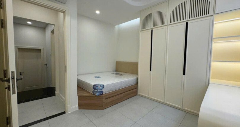 biet thu ban co 4pn rong rai day du thiet bi 810x430 - Chính chủ gửi bán gấp nhà Biệt thự mặt Đường số 23 Khu phố Mỹ Thái 3 Quận 7