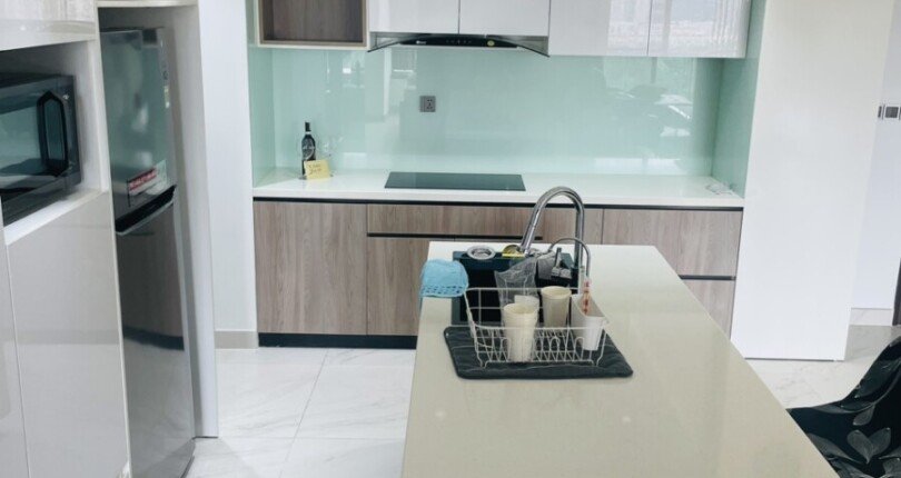 can canh bep rong rai 810x430 - Giá cho thuê căn hộ 3pn Chung cư Midtown m7 Phú Mỹ Hưng Quận 7 T9/2024