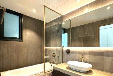 can-ho-ban-co-2-toilet-co-bon-tam-nam