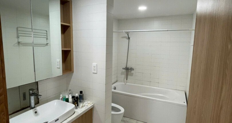 can ho ban co 2 toilet nhu hinh 810x430 - Giá mua bán căn hộ 3pn Block A Chung cư Mỹ Khánh 4 Phú Mỹ Hưng Quận 7 T10/2024