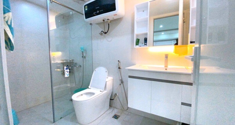can ho ban co 2toilet day du thiet bi 810x430 - Bán căn hộ 3 phòng ngủ căn Dr3 Chung cư Riverside Residence Quận 7 giá 9,5 tỷ