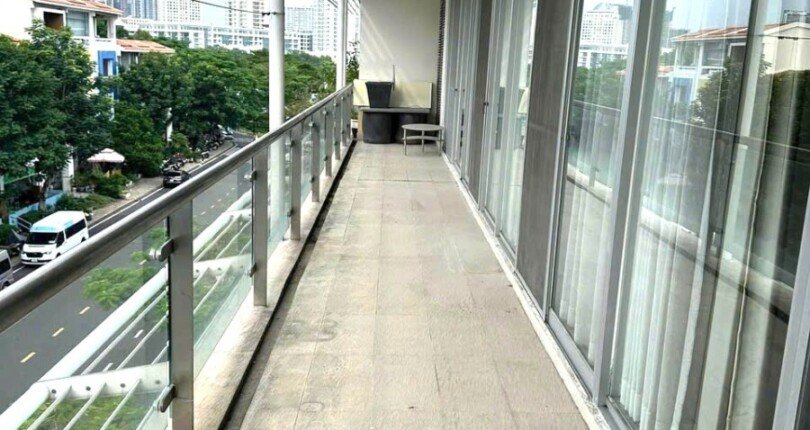 can ho ban co ban cong dai 810x430 - Giá mua bán căn hộ 3pn Chung cư Garden Plaza 2 Tôn Dật Tiên Quận 7 T9/2024