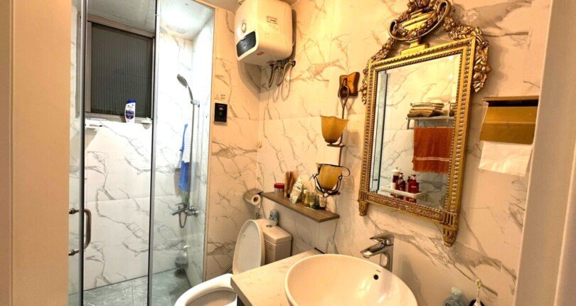 can ho co 2toilet day du thiet bi 810x430 - Giá mua bán căn hộ 3pn Block A Chung cư Hưng Phúc Happy Residence Quận 7 T9/2024