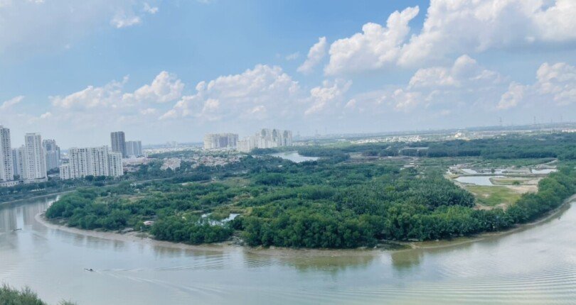 can ho lau cao view truc dien song 810x430 - Giá mua bán căn hộ 3pn Block A căn 02 Chung cư The Horizon Phú Mỹ Hưng Quận 7