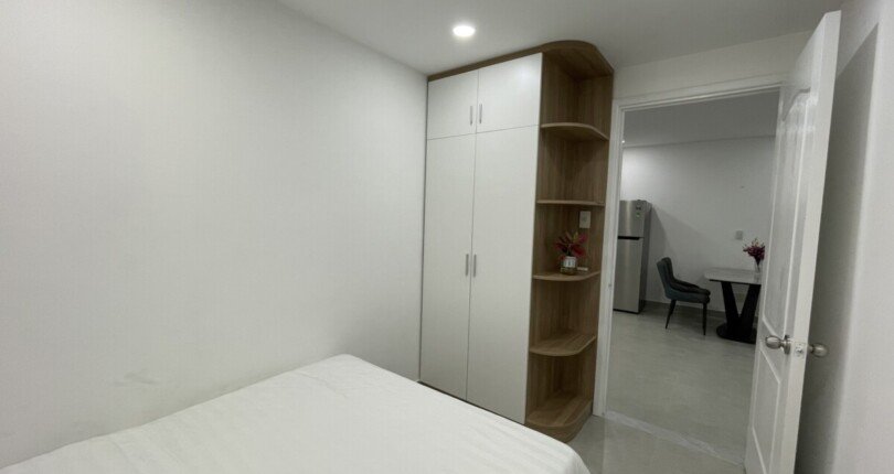 cho thue can ho sky garden 3 2 5 810x430 - Bán căn hộ có sân vườn tại Sky Garden 3. DT 56m2+ Sân 15m2- Nhà đang cho thuê 17 Triệu. Giá bán 4.050 Tỷ