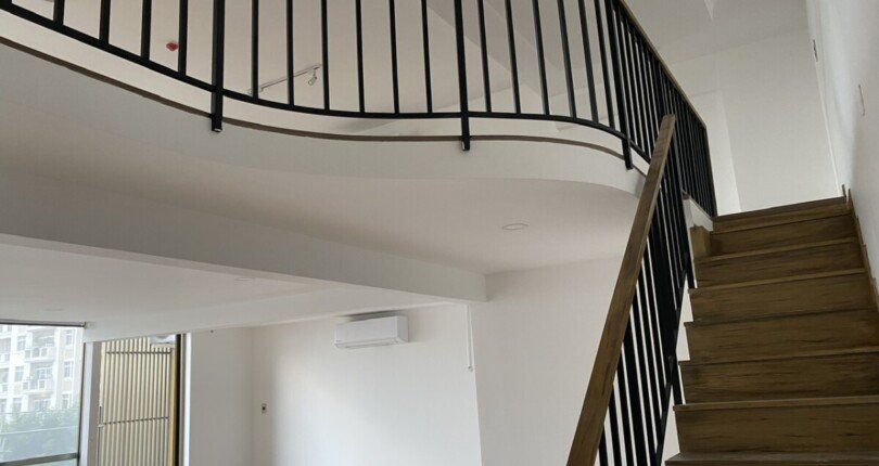 cho thue shop house midtown 8 810x430 - Cho thuê Gấp Shop House Tại M7 Khu Midtown. Tổng DT 85m2 Trệt Lửng- Hoàn thiện đầy đủ- Giá 23 Triệu/Tháng