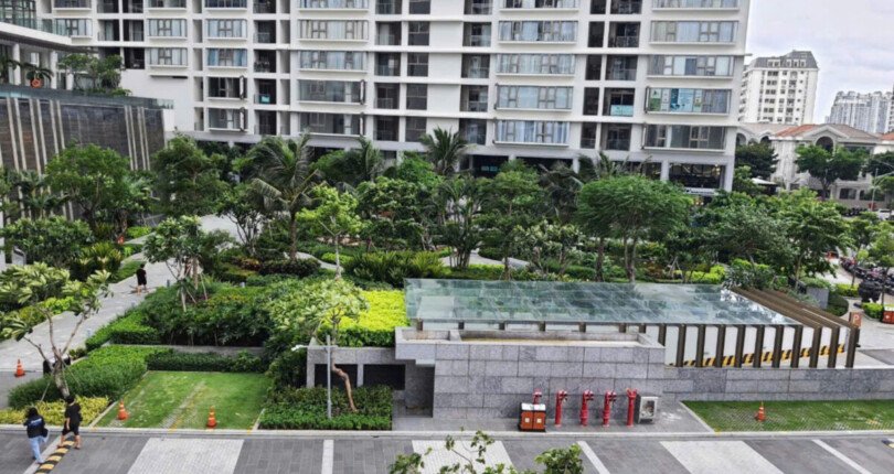 cho thue shop midtown 3 810x430 - Cho thuê Shop House tại Midtown Tòa M8. Vị trí đẹp- DT 126m2 View thoáng- Giá thuê 1.500 USD/Tháng