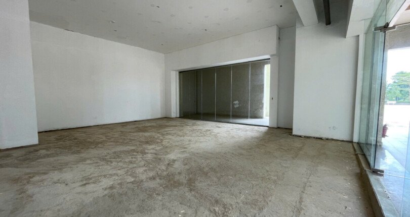 hien trang shophouse tho 810x430 - Giá cho thuê Shophouse Sr08 Block D Chung cư Riverside Residence Phú Mỹ Hưng Quận 7 T9/2024