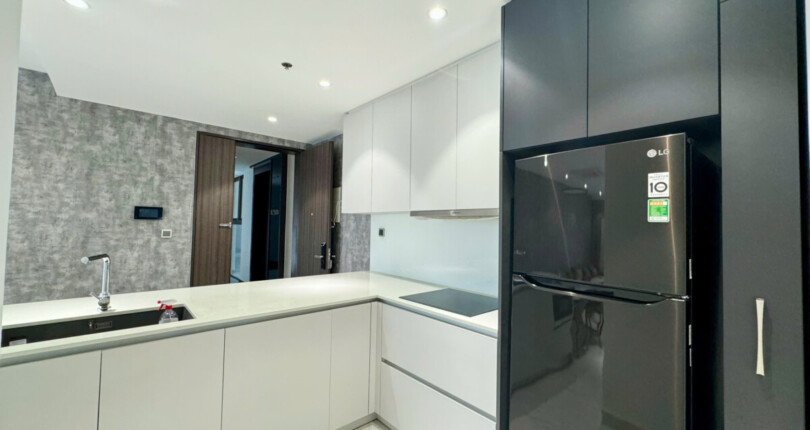 hinh anh bep can ho cho thue 810x430 - Cho thuê căn hộ chung cư Midtown The Signature, 03pn, giá 46tr/tháng, căn góc, nhà đẹp.