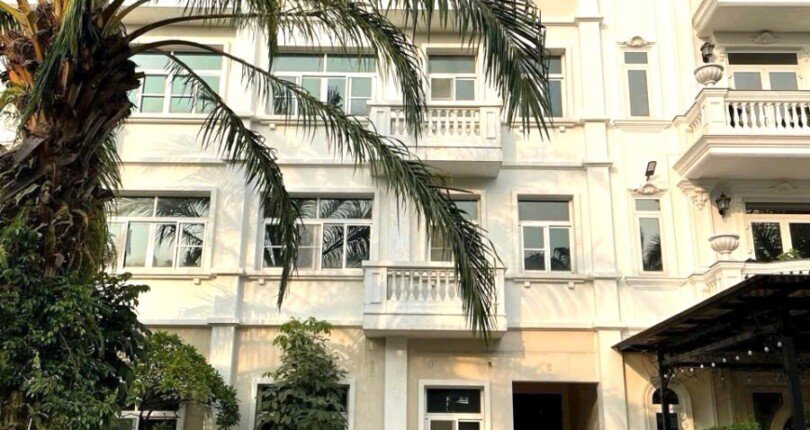 hinh anh mua ban nha biet thu lien ke khu chateau phu my hung quan 7 t9 2024 810x430 - Giá mua bán nhà Biệt thự Chateau Phú Mỹ Hưng Quận 7 T9/2024