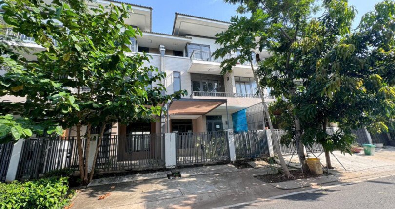 hinh anh mua ban nha biet thu nguyen can khu dan cu lavila nha be t10 2024 810x430 - Giá mua bán nhà biệt thự nguyên căn Khu dân cư Lavila Nhà Bè T10/2024