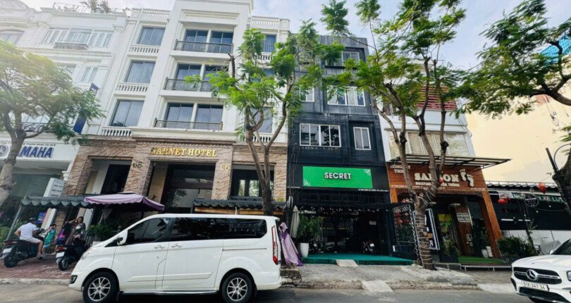 hinh anh mua ban toa nha khach san duong phan khiem ich phu my hung quan 7 810x430 - Giá mua bán tòa nhà Khách sạn đường Phan Khiêm Ích khu Hưng Gia 4 Phú Mỹ Hưng Quận 7 T10/2024