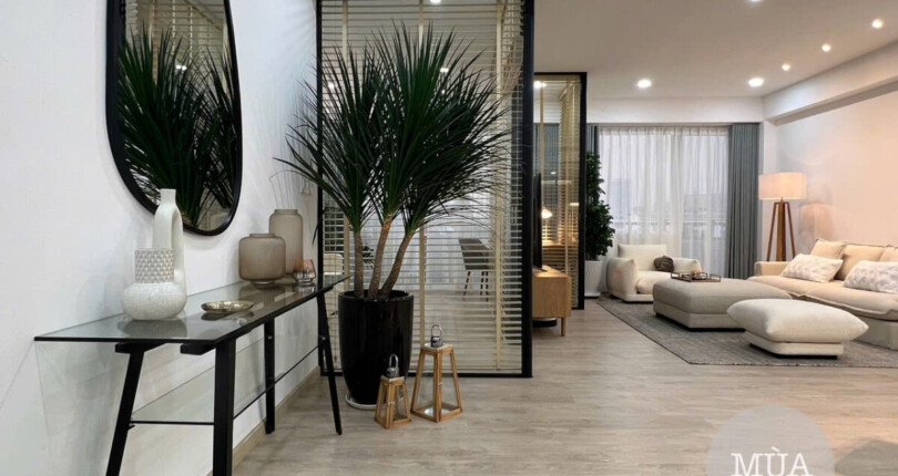 hinh anh phong khach can ho ban 3 810x430 - Cần bán căn hộ chung cư Grand View D, diện tích 146m2, giá bán 12,2 tỷ, view Biệt Thự.
