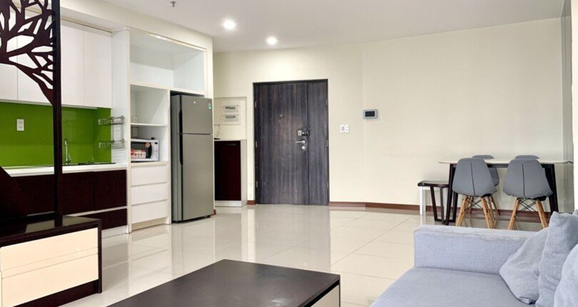 hinh anh phong khach can ho ban 5 810x430 - Bán căn hộ chung cư Green Valley , 96m2, 02pn, giá 6 tỷ đầy đủ nội thất, nhà đẹp.